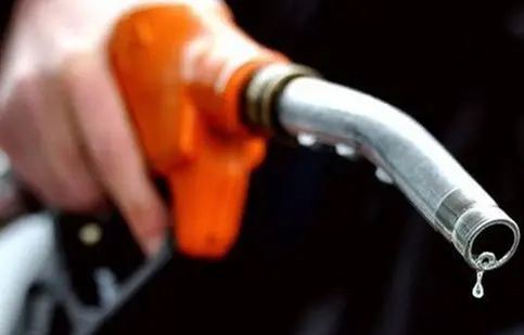 قیمت بنزین سوپر در جایگاه ها چقدر خواهد بود؟/ ویدئو