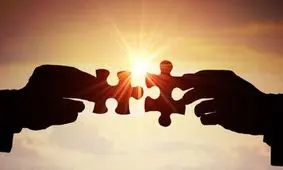 ۹ نشانه برای اینکه بفهمیم با فرد مناسبی ازدواج می‌کنیم