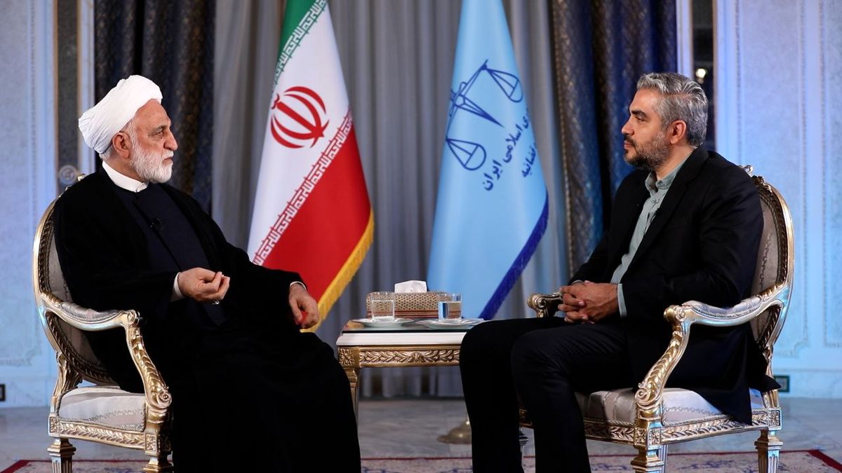رژیم صهیونیستی با حمله به زندان اوین، همه موازین و مقررات بین المللی را زیر پا گذاشت/ دشمن با حمله به جلسه شورای عالی امنیتدملی خیال می‌کرد که ایران فلج می‌شود/ نقش مقام معظم رهبری در اداره‌ی شرایط طی جنگ ۱۲ روزه یک نقش بی‌بدیل بود