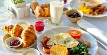 کدام صبحانه ها دشمن پنهان قلب هستند؟