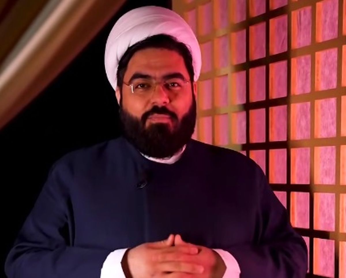 این روحانی برای تماشای فیلمهای ژاپنی وضو میگیرد/ ویدئو