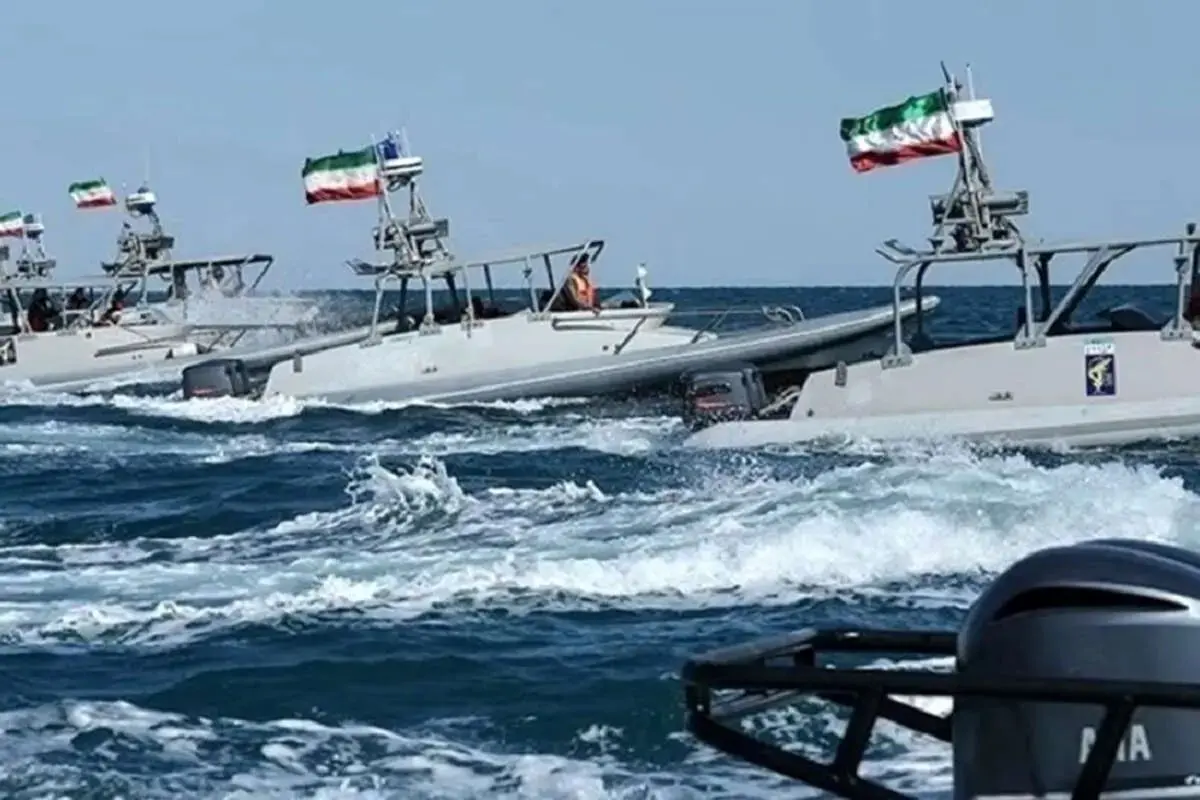 شورای روابط خارجی آمریکا: ایران تعیین می‌کند چه شناوری از تنگه هرمز عبور کند

