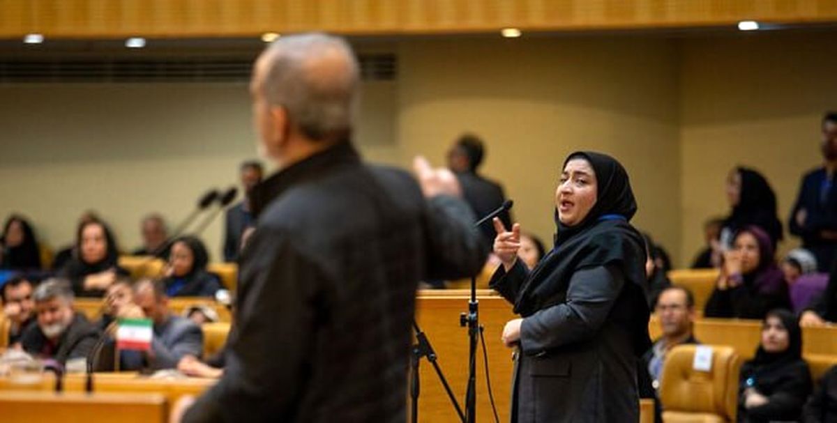 نمی‌شود بگوییم که رئیس جمهور نفر دوم مملکت است اما باید حرف شورای زیردست خود را گوش کند/ ساختار ناکارآمد تصمیم گیری، پزشکیان را به اعتراض واداشته است