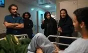 عیادت برخی از هنرمندان از مجروحین جنگ رمضان/ ویدئو