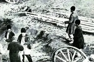 وقتی اعدامی‌ها را گچ می‌کردند | عکسی هولناک از دوره قاجار
