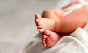 پیدا شدن یک نوزاد در سرویس بهداشتی/ ویدئو