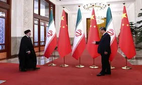 ابراهیم رئیسی با چینی‌ها نماز خواند