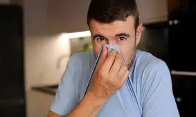 ۴ گروه غذایی که ممکن است باعث بوی نامطبوع بدن شوند