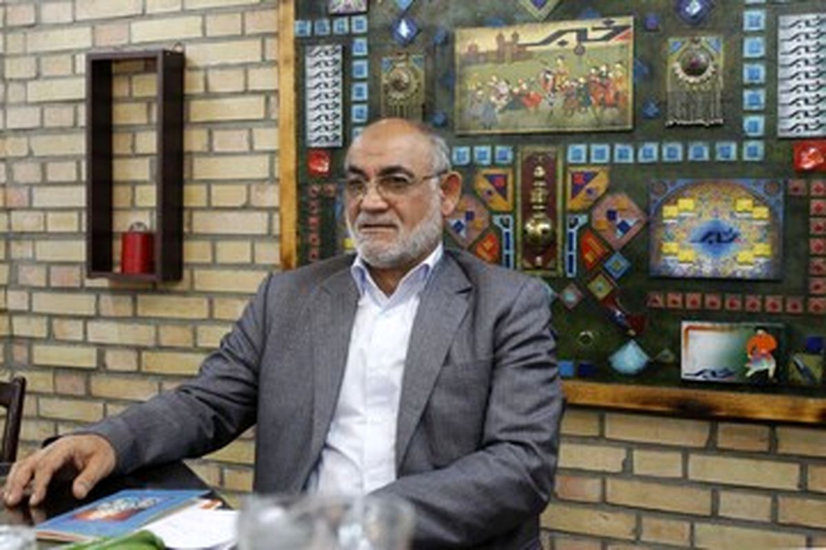 مظفر: قهر نکنید، دندان دشمن تیز میشود/ اگر اصلاحطلب نیاید اصولگرا رأی میآورد