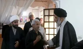 حضور نماینده ولی فقیه و فرمانده سپاه خوزستان در منزل جانباختگان متروپل