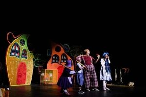 اجرای ۷۶ نمایش در بیست و هفتمین جشنواره بین‌المللی تئاتر کودک و نوجوان/ ویدئو