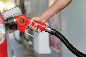 مقایسه قیمت یک باک بنزین در خودرو‌های ایرانی