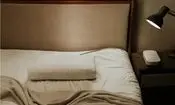 بالشت بادی که با حالت خواب تنظیم می‌شود