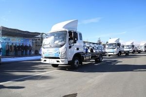 تحویل ١٠٠٠ دستگاه کامیونت آرناپلاس به وزارت کشور
