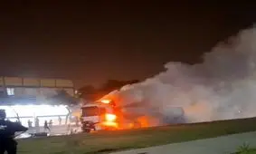 مهار آتش‌سوزی تانکر گاز در غرب زاهدان/ ویدئو