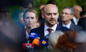 اعتراف وزیرخارجه فرانسه: با اسرائیل بر سر مسئله هسته‌ای ایران همکاری می‌کنیم