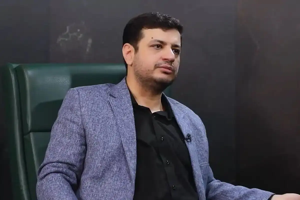 حمایت انتخاباتی رائفی‌ پور از کسی که متهم به دریافت ۱۴۰ سکه‌ شده بود، صحت دارد؟