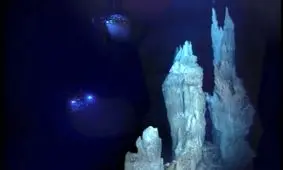 شکار جانوری از عمیق‌ترین نقطه اقیانوس!