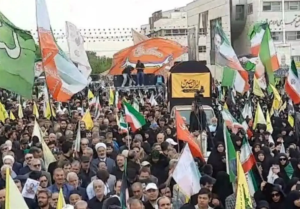 تشییع پیکر دو شهید اقتدار در مشهد