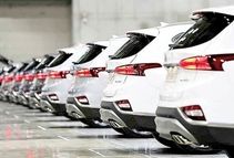 مجلس با کاهش تعرفه واردات خودرو موافقت کرد 