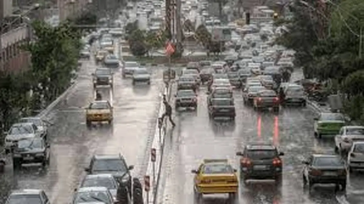 اولین بارش شدید پاییزی در تهران از راه رسید/ ویدئو 
