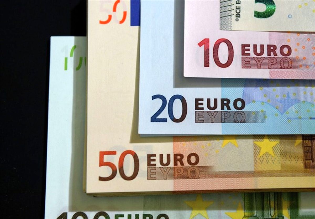 بانک مرکزی: نگهداری بیش از ۱۰ هزار یورو مصداق قاچاق ارز است