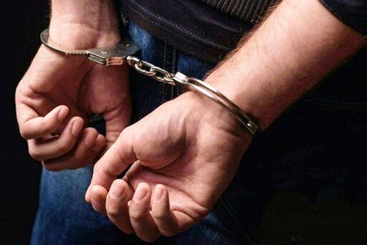 عطار مواد فروش در ساوه دستگیر شد
