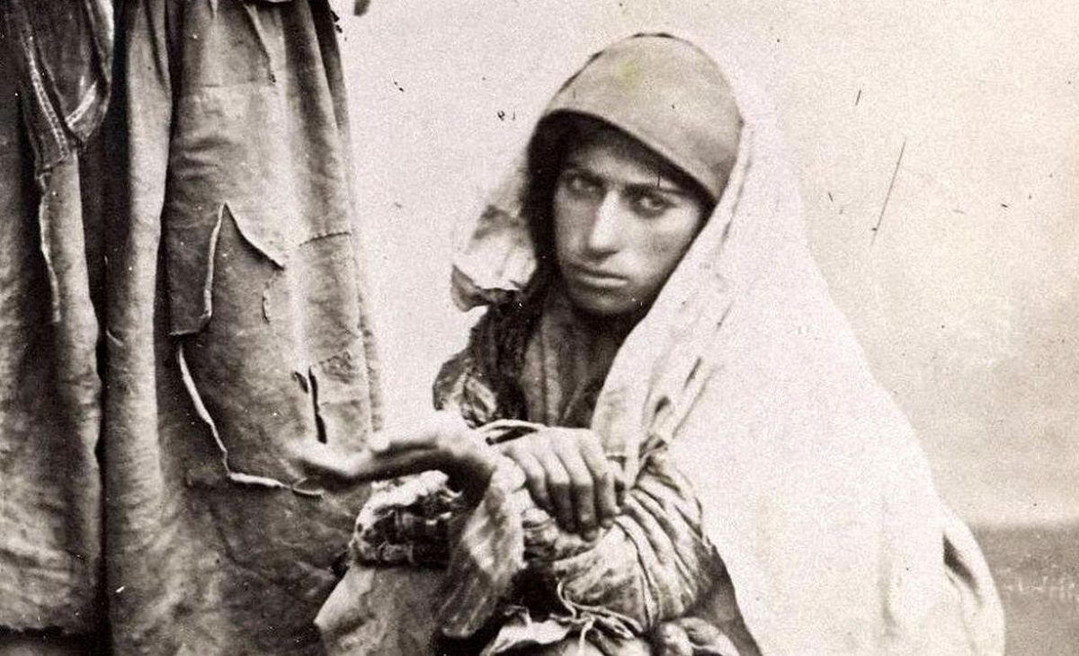  سفر به عصر قاجار؛ از «زنانِ گدا» تا «منظرۀ متفاوت قُلهک» 