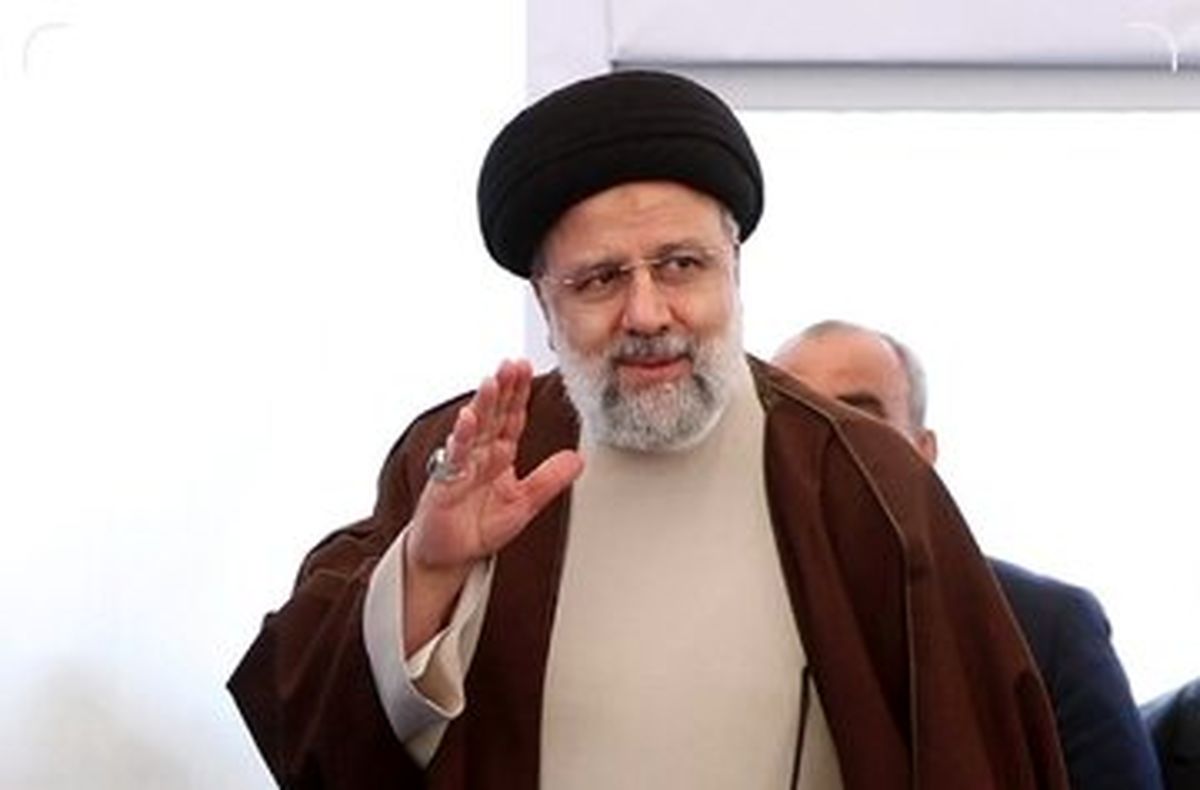 اطرافیان شهید رئیسی حتی دفاع از او را هم بلد نیستند