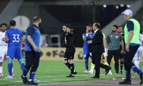 اعتراض هواداران استقلال به بازیکنان و مدیریت؛ فریاد روزبه بر سر داوران!