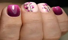 مدل طراحی ناخن به رنگ سال 2023