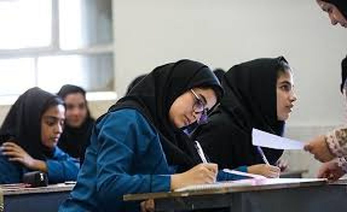 ادغام رشتههای تجربی و ریاضی در دبیرستانها به کجا رسید؟