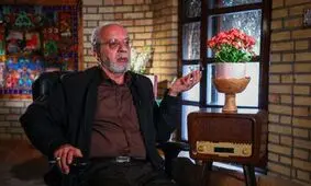 برادر همسر رهبر انقلاب: درباره زنان، مردان تصمیم گرفته‌اند/ چرا دختران در مدارس روسری‌شان را برندارند؟