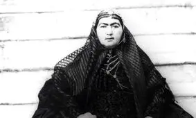  سفر به تاریخ؛ «انیس‌الدوله، گلین خانم و باقری» (زنان ناصرالدین شاه) در باغچۀ قصر 