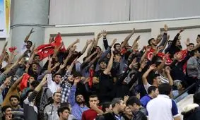 تماشاگران به سالن‌های والیبال بازمی‌گردند