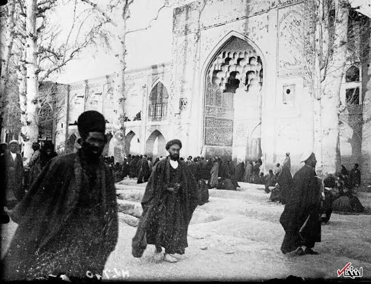 سفر به ایران قدیم؛ «بازار سیاهپوش اصفهان در ماه محرم» در دوران قاجار 