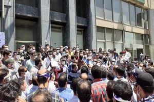 بازداشت کارکنان معترض وزارت نفت