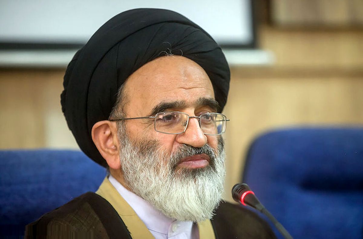 جنجال یک روحانی در دفاع از نسل کشی یهودیان توسط هیتلر؛ این گل به خودی تعجب آور است