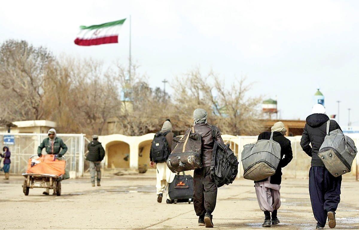 عملیات ضربتی علیه افغانها درمان دردها نیست؛ ایران ساختار مهاجرپذیری می خواهد