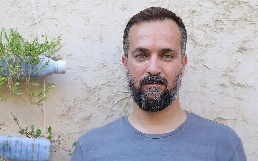 ژست های احمد مهران‌فر، ارسطوی «پایتخت» در کنار همسرش