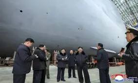 بازدید رهبر کره شمالی از ساخت زیردریایی اتمی/ تصاویر
