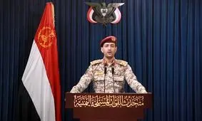  یمن کشتی‌ای را که ممنوعیت ورود به بنادر اسرائیل را نقض کرده بود، هدف قرار داد/ سخنگوی نیروهای مسلح یمن: یک کشتی را در خلیج عدن هدف قرار دادیم و در معرض خطر غرق شدن است/ ویدئو