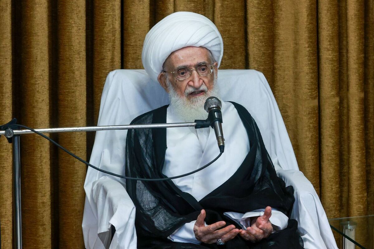 انتقاد آیت الله نوری همدانی از خلوت شدن حوزهها؛ طلاب شور سابق را ندارند