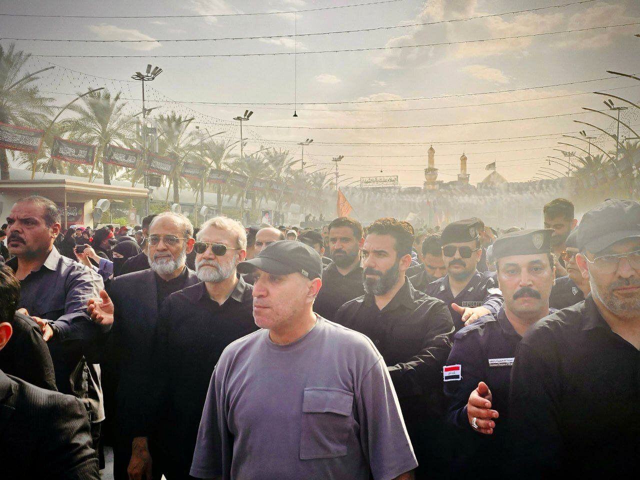 علی لاریجانی در حلقه محافظان عراقی در بین الحرمین + تصویر