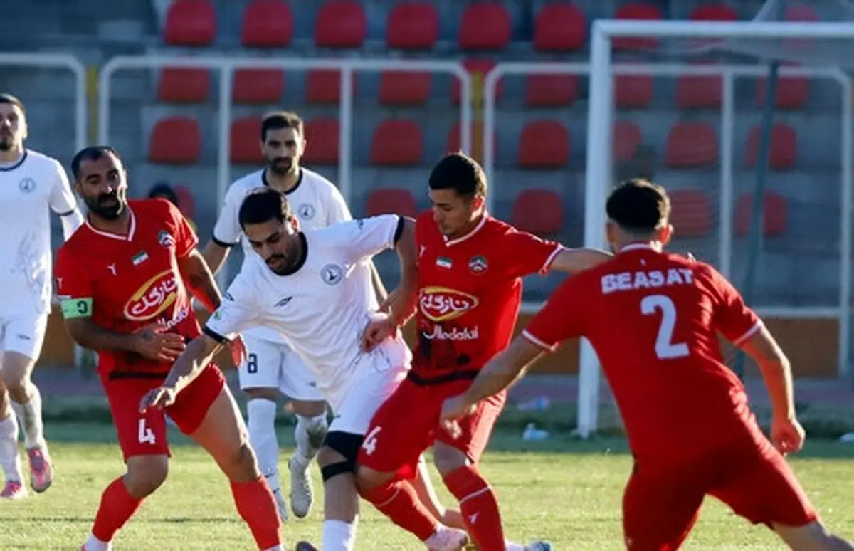 یک استقلالی سرمربی بعثت کرمانشاه شد

