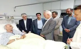 وضعیت گوینده سرشناس در بیمارستان