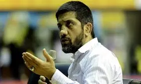 حرکت جنجالی علیرضا دبیر؛ اینبار سانسور شورت ورزشی!/ عکس

