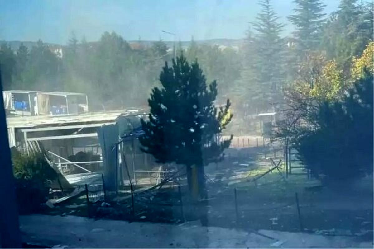 حمله تروریستی به مرکز صنایع هوافضا در آنکارا/ افزایش کشتهها و مجروحین در حمله تروریستی در آنکارا/مهاجم داخل ساختمان یکی دیگر از گروگان ها را کشت/ ویدئو