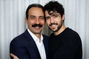 حسرت شروین حاجی پور خواننده بعد از درگذشت پدرش: ببخشید که نشد ...