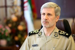 اولین تصویر از امیر سرلشکر امیر حاتمی فرمانده جدید ارتش با درجه سرلشکری
